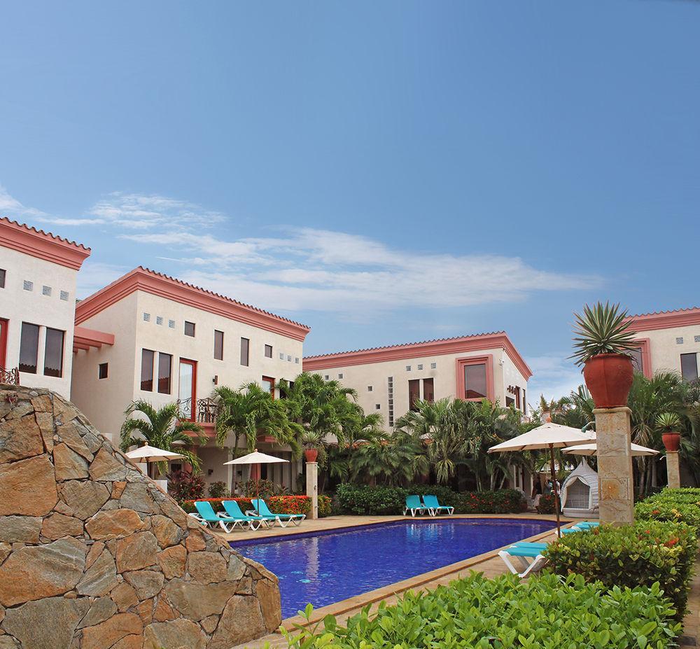 Las Sirenas Hotel And Condos West Bay Exteriör bild